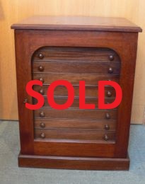 10-drawer W&D cabinet with glass door